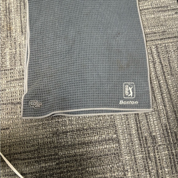 TPC Boston logo’ed Club Glove Microfiber Caddie Towel - Picture 5 of 5